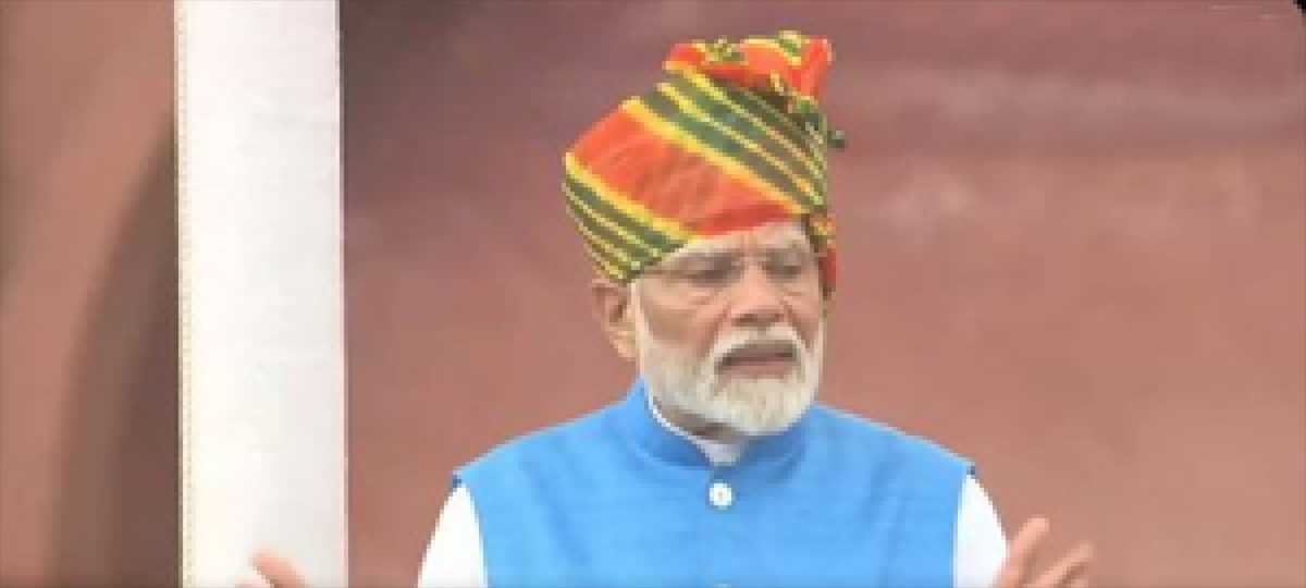 लाल किले से पीएम मोदी का बड़ा ऐलान, शिक्षा के क्षेत्र में फिर से सदियों पुरानी स्पिरिट को जगाना होगा